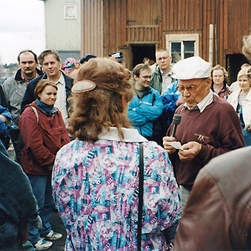 Tinuri Toivo Mäkiön tinausnäytös